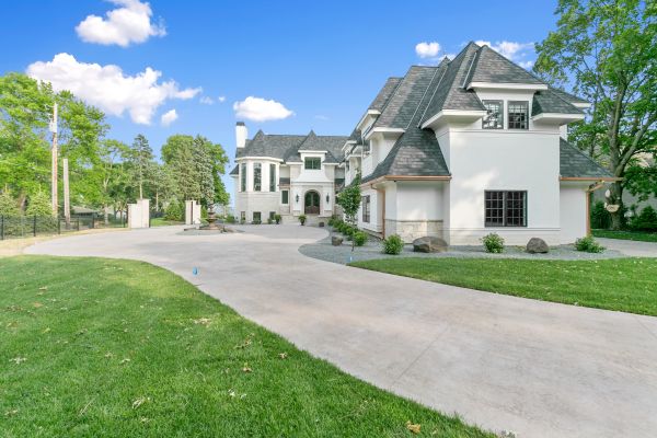 Cost of Concrete Driveway Installation in Covington
